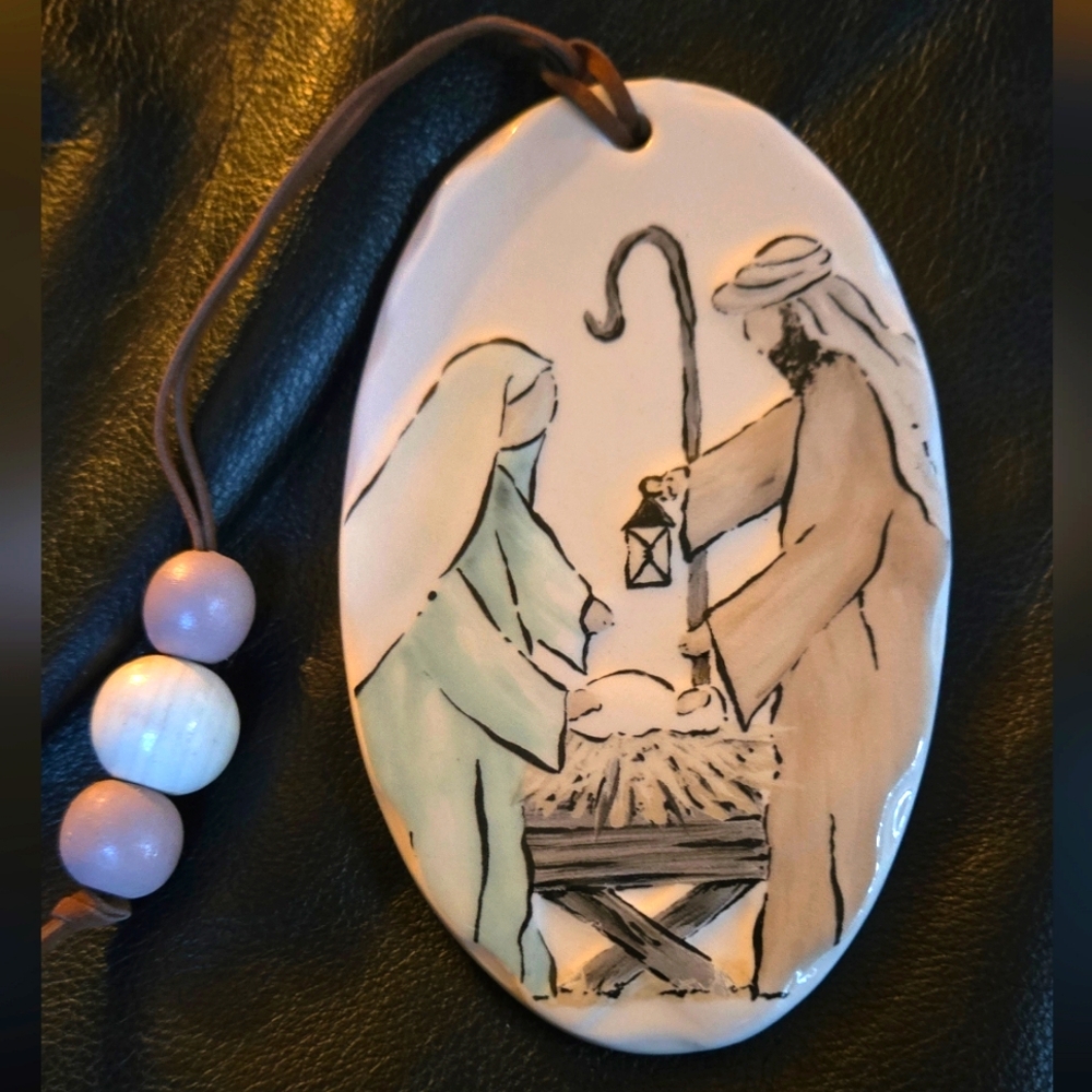 HOST PICK! 🎉🎊 Burton & Burton Nativity porcelain wall/door hanger 6"